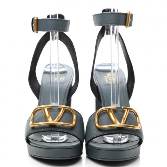 Sold VLOGO Valentino Platform Angle Wrap Sandals Shoes Sz 41 11"insole PRISTINE - Picture 3 of 13